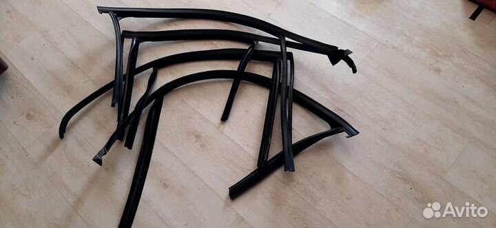 Накладка двери Mercedes C-Class W204