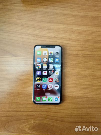 iPhone 11 Pro, 64 ГБ