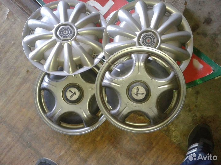 Колпаки подголовники