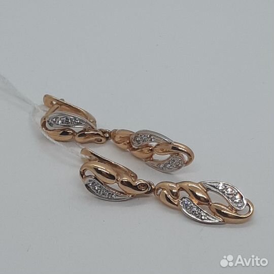 Серьги с синтетическим камнем Золото