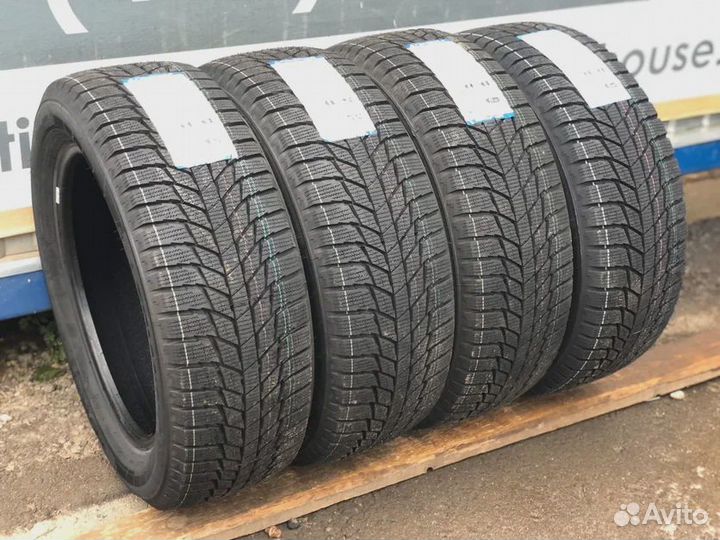 Triangle PL01 225/60 R17 104R