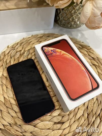 iPhone Xr, 64 ГБ