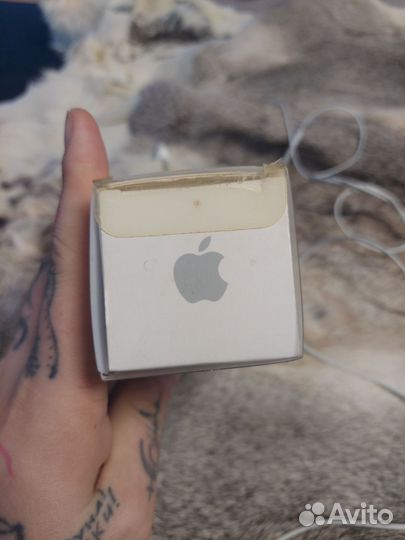 Apple socks iPod m9720G/B