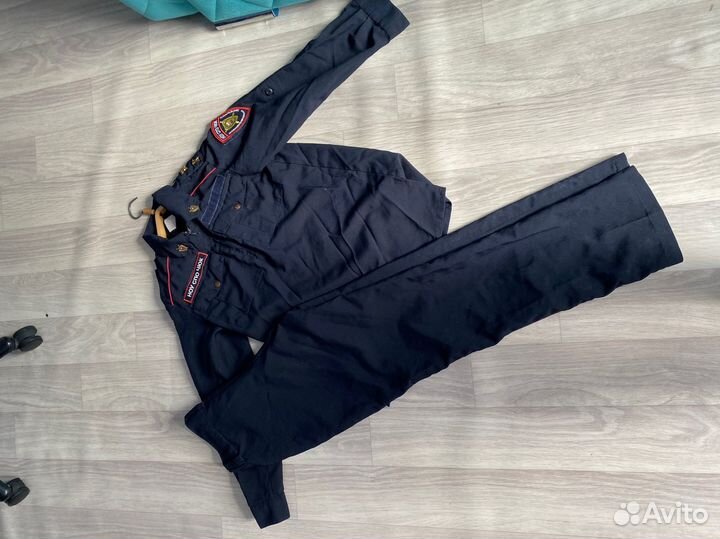 Полицейская форма женская