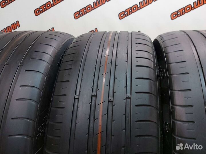 Kumho Ecsta HS51 235/55 R17 103W