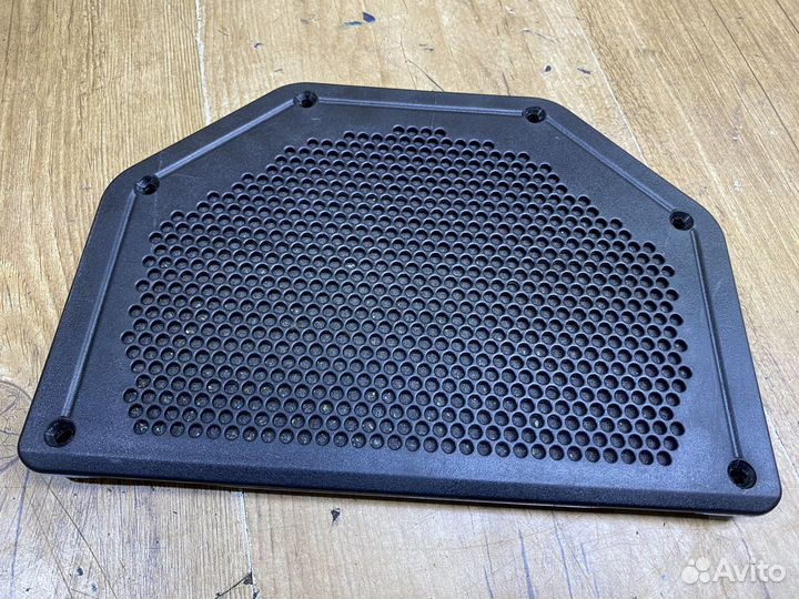 Крышка динамика сабвуфер BMW E90 2005 - 2013г