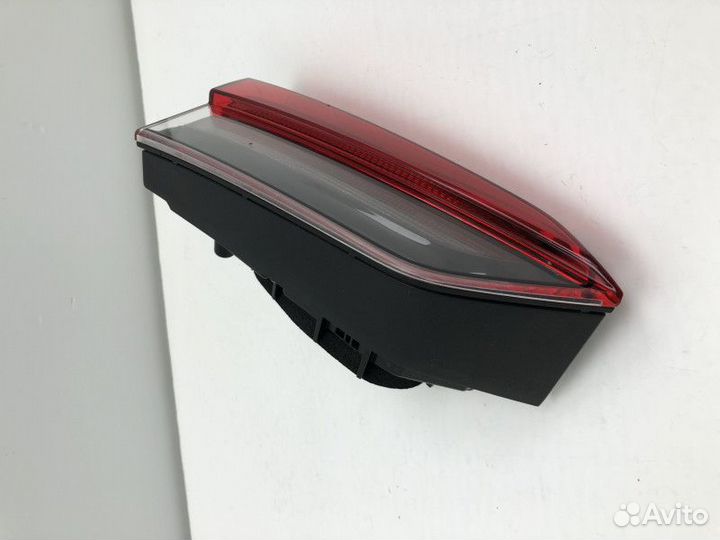 Фонарь задний внутренний левый Skoda Rapid 2