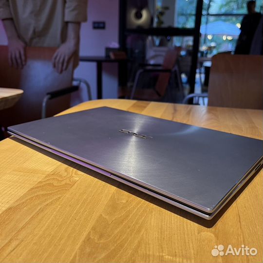 Asus Zenbook 14