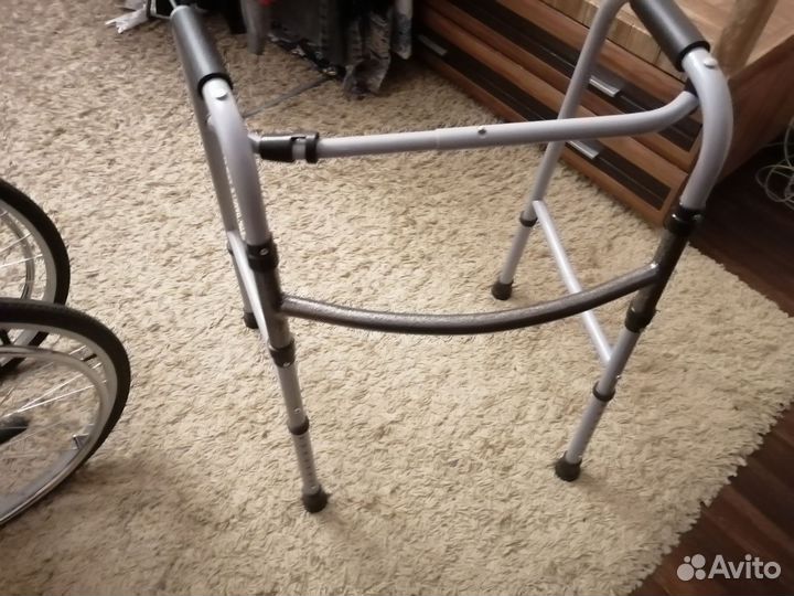 Инвалидная коляска складная бу