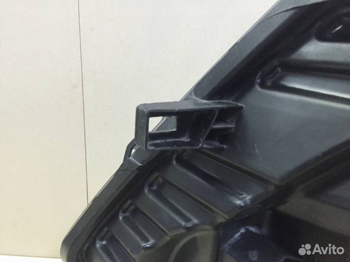 Фара правая Nissan Pathfinder