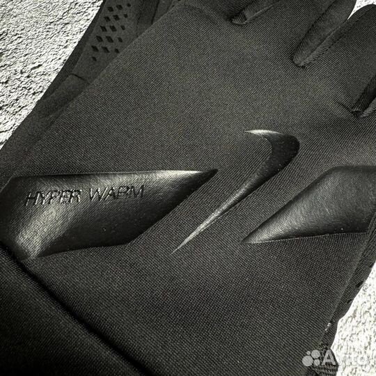 Перчатки Nike hyperwarm черные