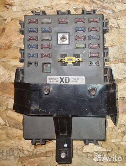 Блок предохранителей Chevrolet Aveo T250