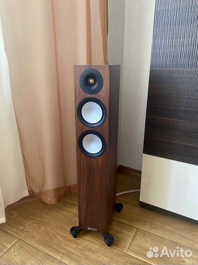 Monitor Audio Silver 200 (7G) Natural Walnut