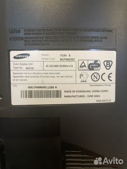 Монитор Samsung SyncMaster 710v
