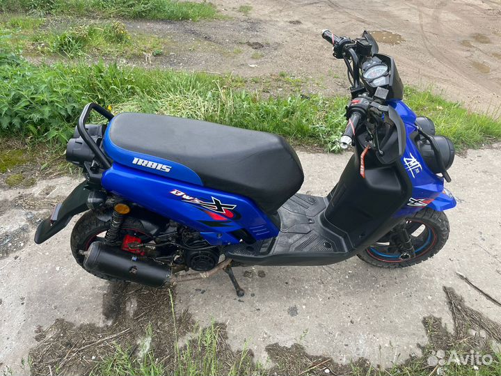 Скутер BWS