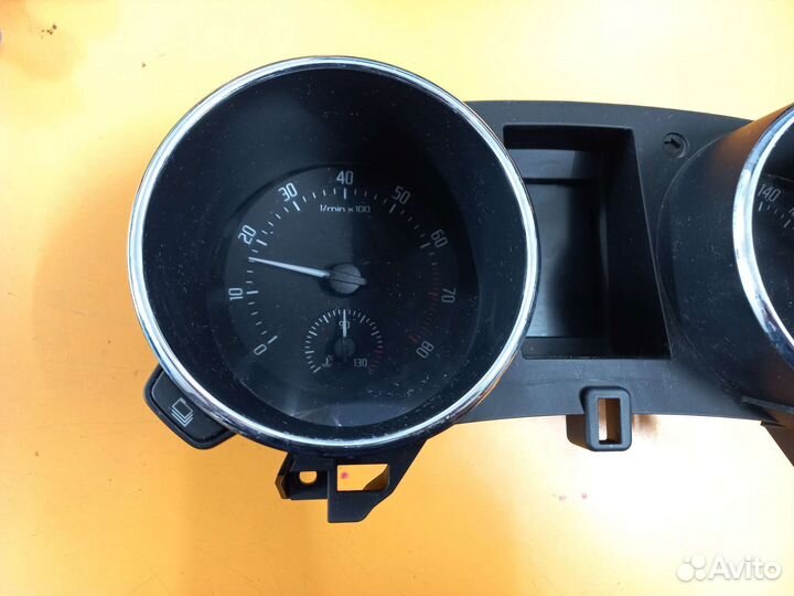 Шиток приборов Skoda Yeti