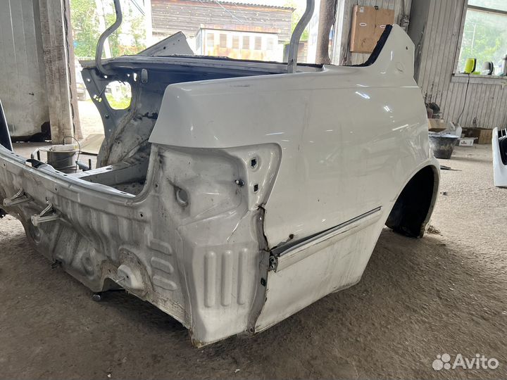 Крыло заднее правое тойота марк 2 100