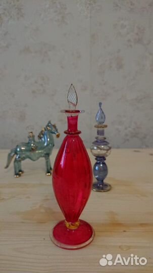 Флаконы для ароматических масел и духов