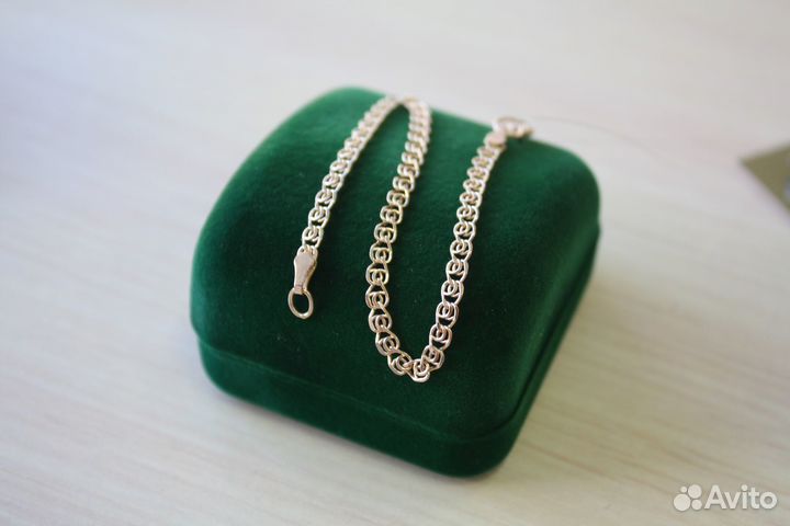 Золотой браслет love 18