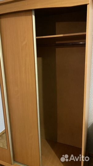 Шкаф