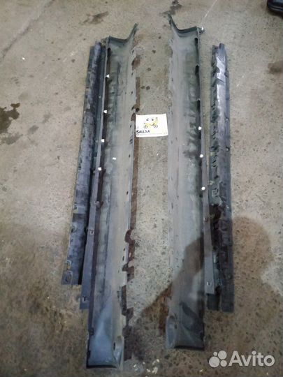 Накладка на порог левая Bmw X5 E70 N52B30A 2009