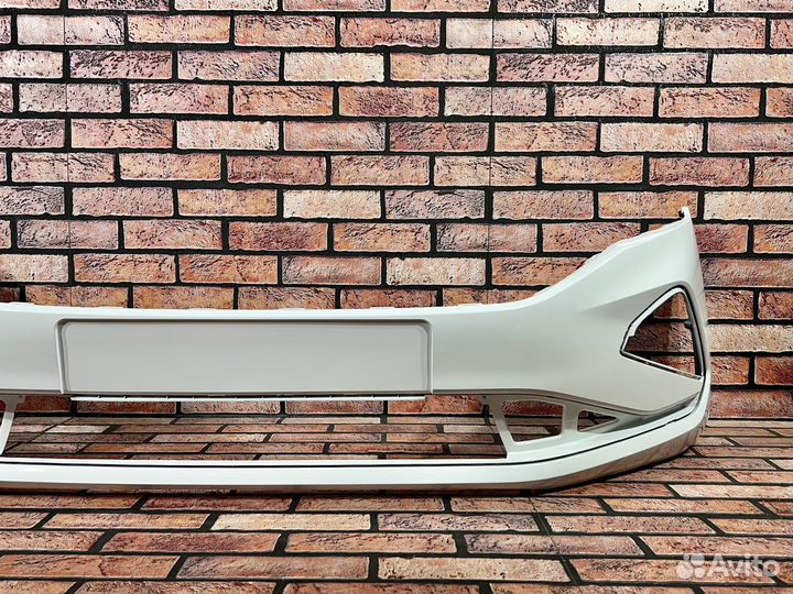 Бампер белый передний Volkswagen Polo 6 2020-2023