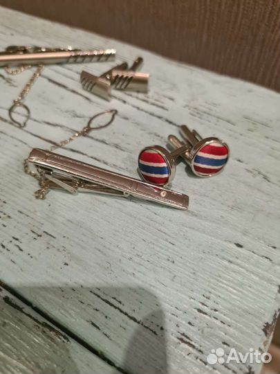 Запонки, зажим для галстука, бутоньерка