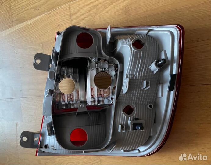 Фонарь задний Skoda Rapid Шкода Рапид Фара задний
