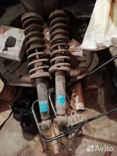 Задние стойки бмв е32