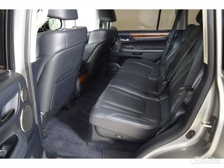 Lexus LX 4.5 AT, 2017, 131 296 км