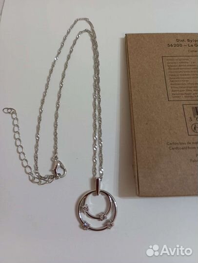 Колье, кулон с цепочкой