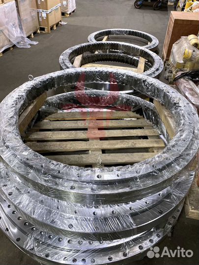 Опорно-поворотный круг CAT 325DL 353-0558