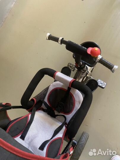 Трехколесный велосипед