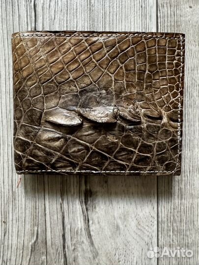 Кошелек из натуральной кожи крокодила