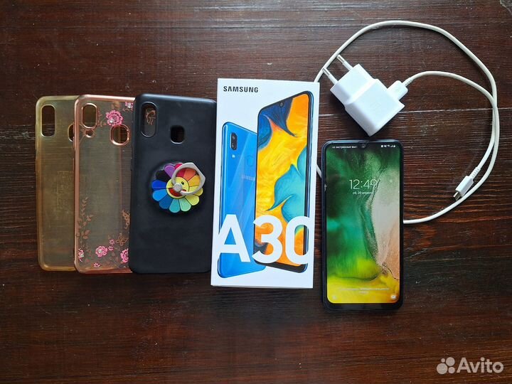 Samsung Galaxy A30, 3/32 ГБ