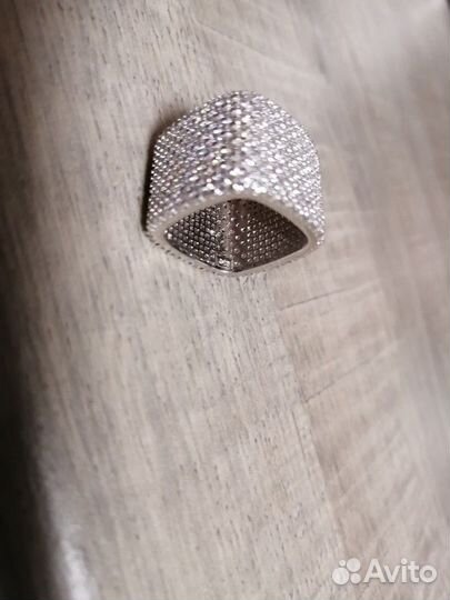 Серебряное кольцо