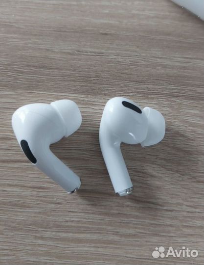 Наушники airpods
