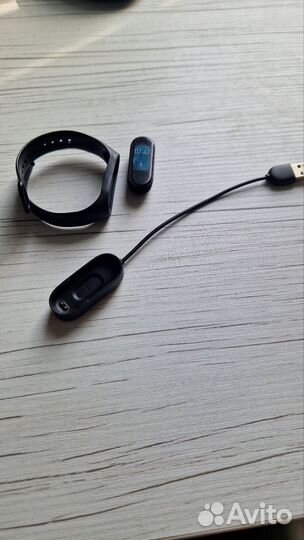 Часы xiaomi mi band 4