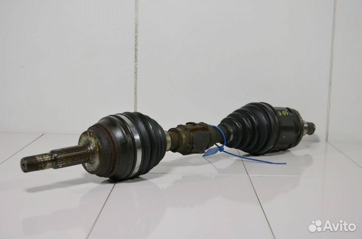 Приводной вал передний левый Toyota Rav 4 XA20 2.0