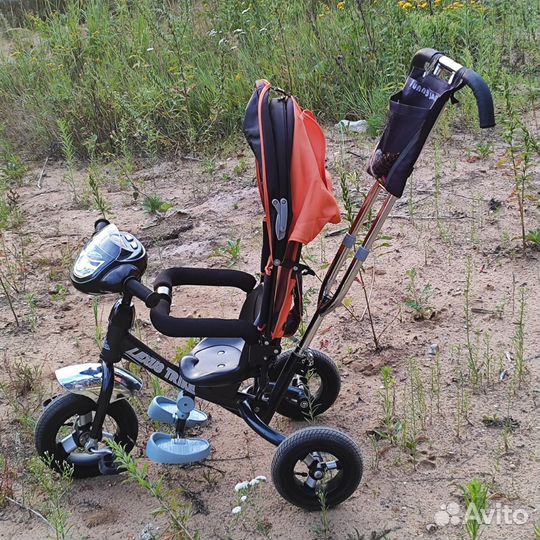 Велосипед с родительской ручкой Lexus Trike