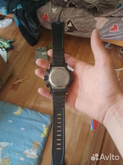 Продам часы на руку