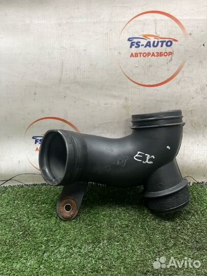 Патрубок воздушного фильтра Kia Sportage 2 SUV