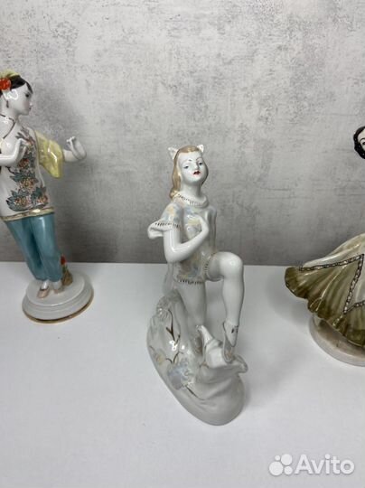 Статуэтка женщина кошка