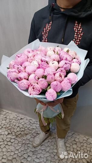 Пионы букет