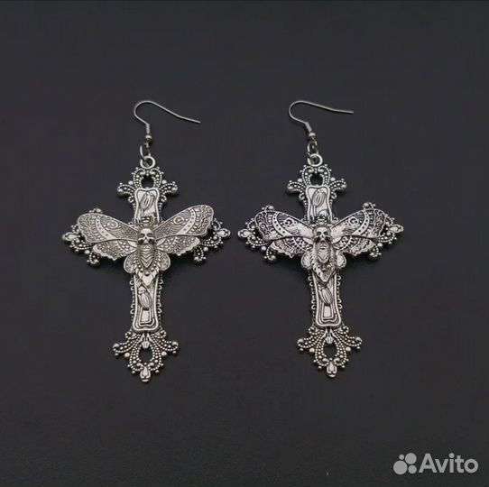 Готические серьги