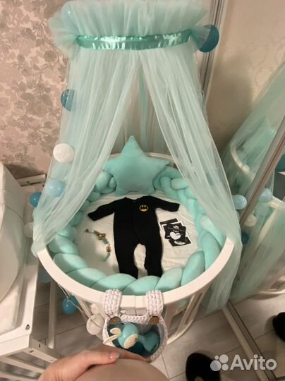 Балдахин, косичка и подушка в кроватку