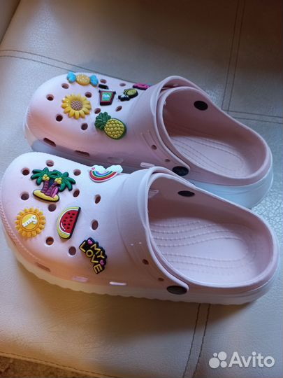 Kari crocs