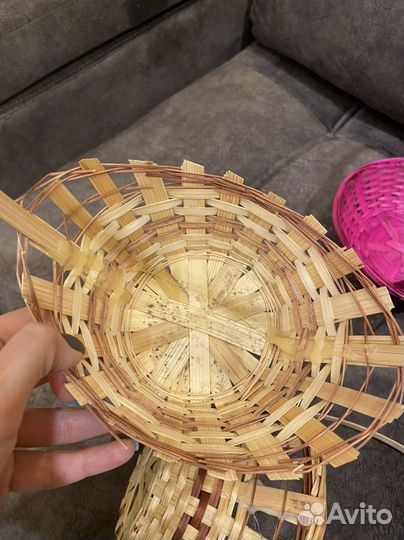 Корзина плетеная для подарков цветов