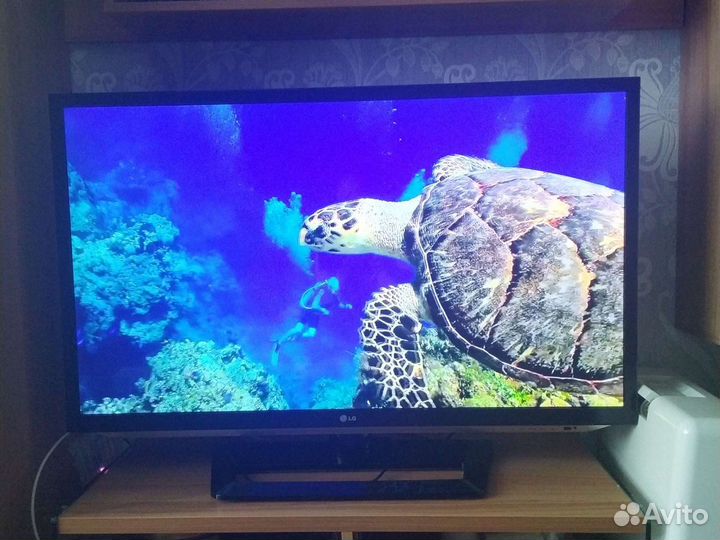 3D Телевизор LG. Диагональ 106 см