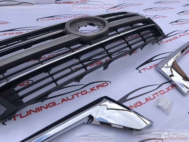 Решетка радиатора Toyota Land Cruiser 200 U5004